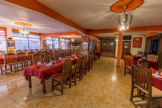 Hoteles Kakchiquel Panajachel Exteriör bild