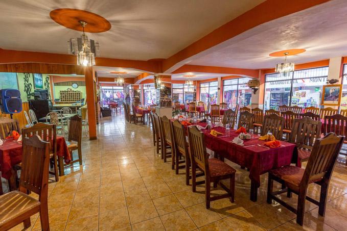 Hoteles Kakchiquel Panajachel Exteriör bild
